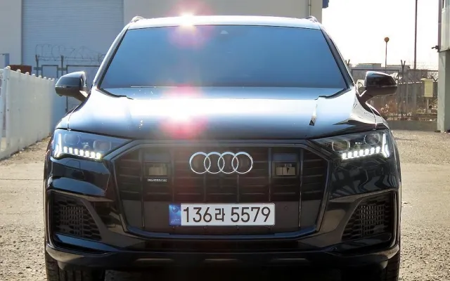 수원중고수입자동차 Q7 (4M) 55 TFSI 콰트로 프리미엄 매물 사진 17 - 2023/03 23,800km